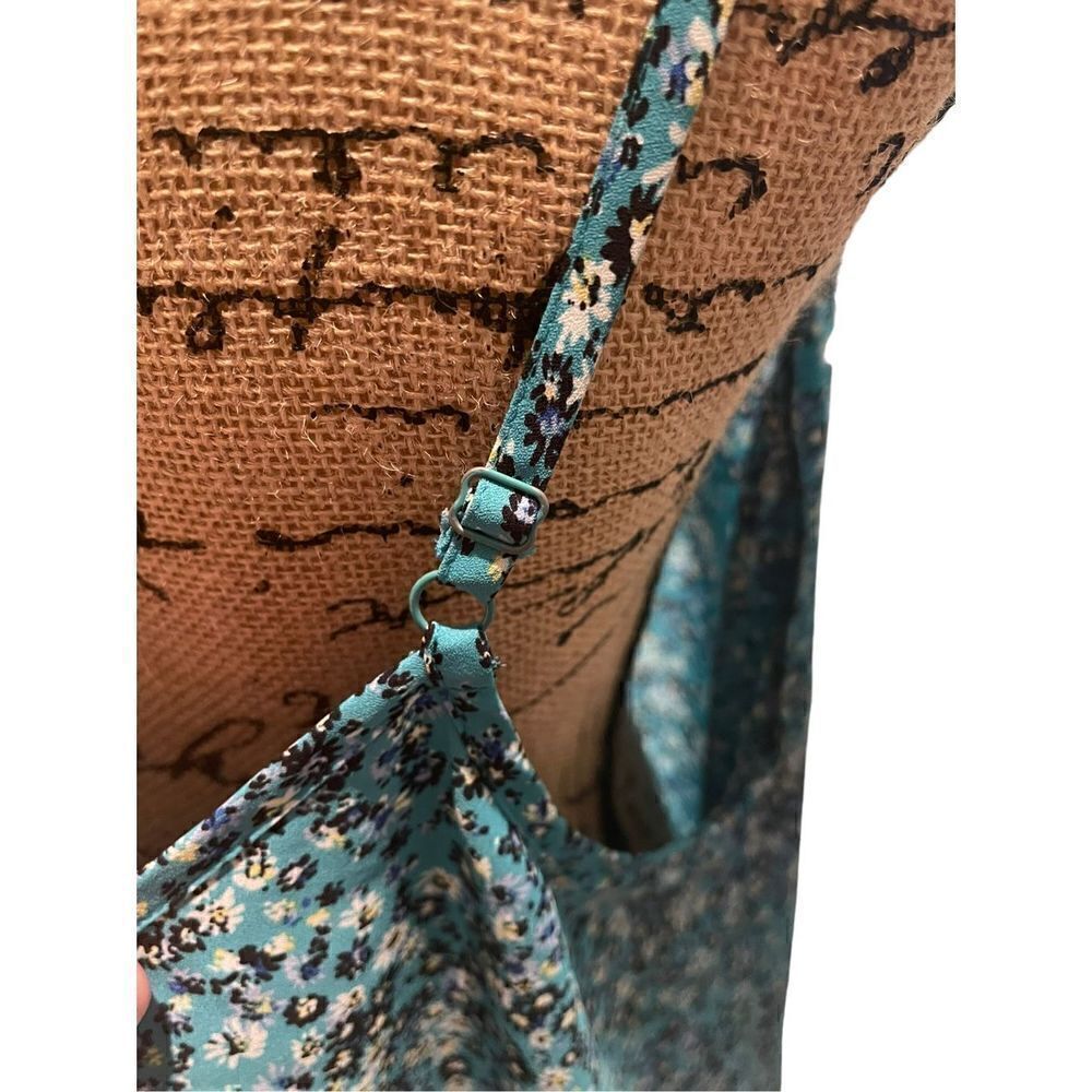 Torrid Floral Tank Top - Picture 4 of 5